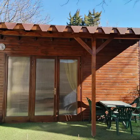 Hullam Panzio Bed & Breakfast