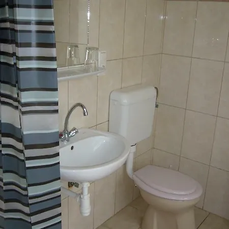 Hullam Panzio Bed & Breakfast Hajduszoboszlo