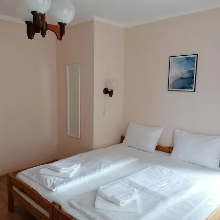 ベッド・アンド・ブレックファスト Hullam Panzio