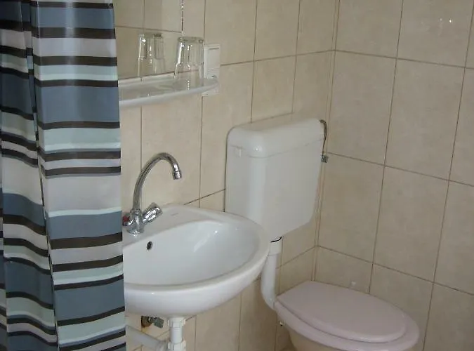 Hullam Panzio Bed & Breakfast Hajduszoboszlo